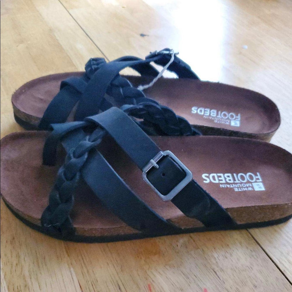 Woman’s size 9 sandals
